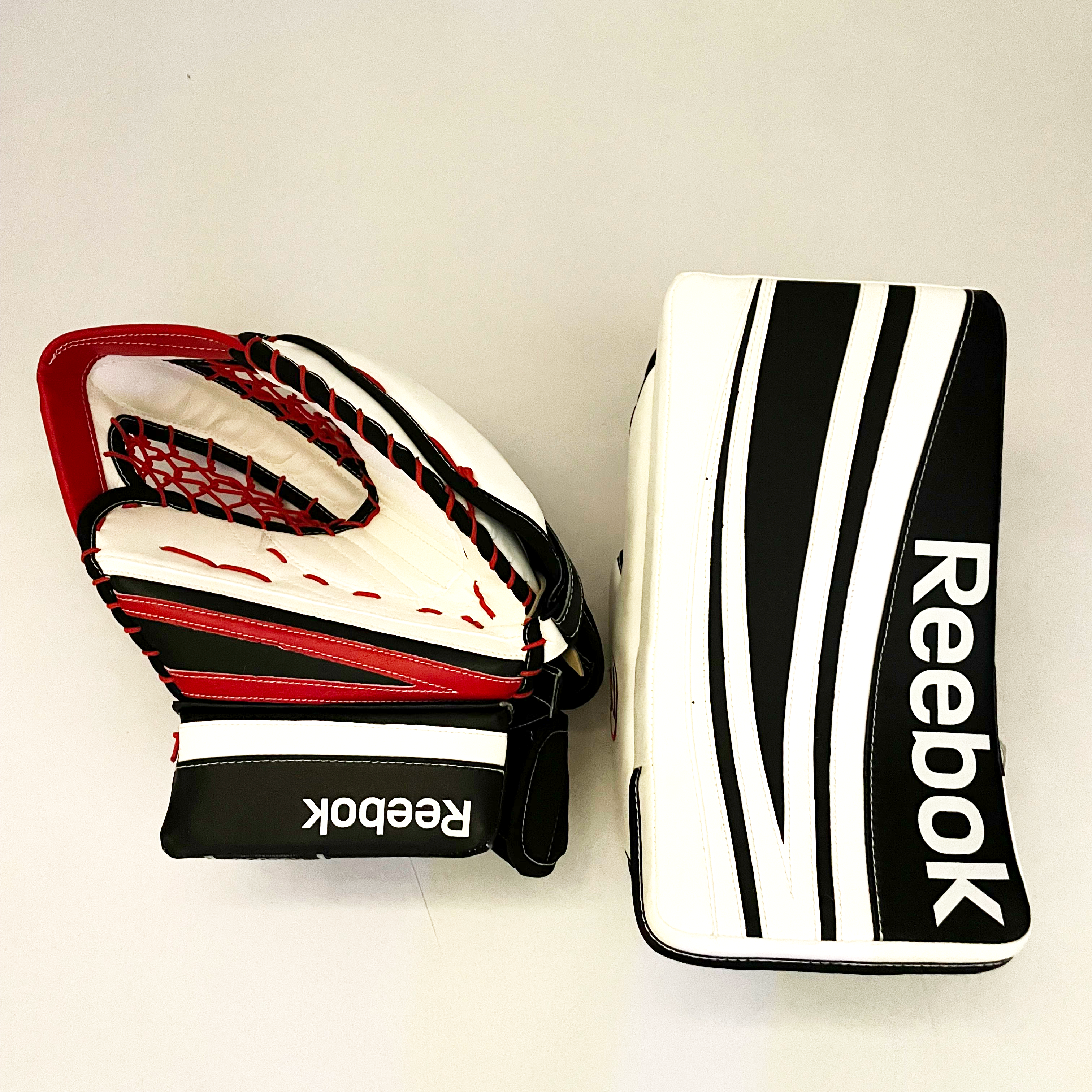 Reebok Premier - Ensemble de gants de gardien Pro Stock neufs (noir/blanc/rouge)